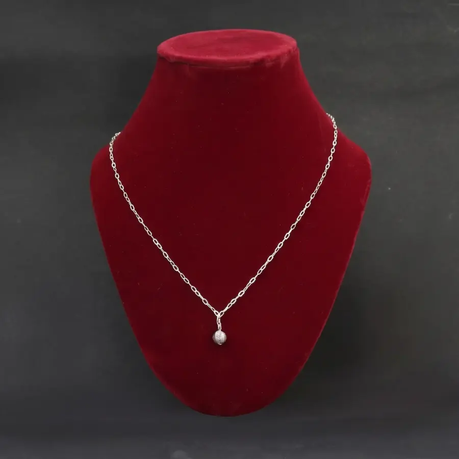 Minimalist Silver Pendant Necklace for Women Minimalist Silver Pendant Necklace for Women